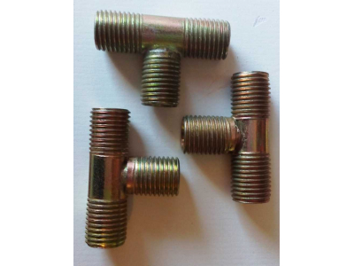 Переходник-тройник на энергоаккумуляторы H М14 HOWO (ХОВО) WG9003550006 фото 1 Владикавказ